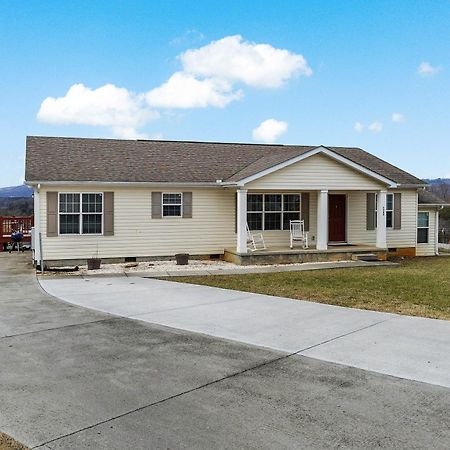 Scenic Views & Majestic Sunsets, Relax Like Home! Dandridge Exterior foto